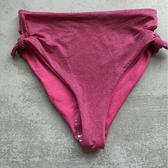 L Space Malibu Barbie Collection Pink Bummin Bikini Bottom XS - Picture 4 of 10